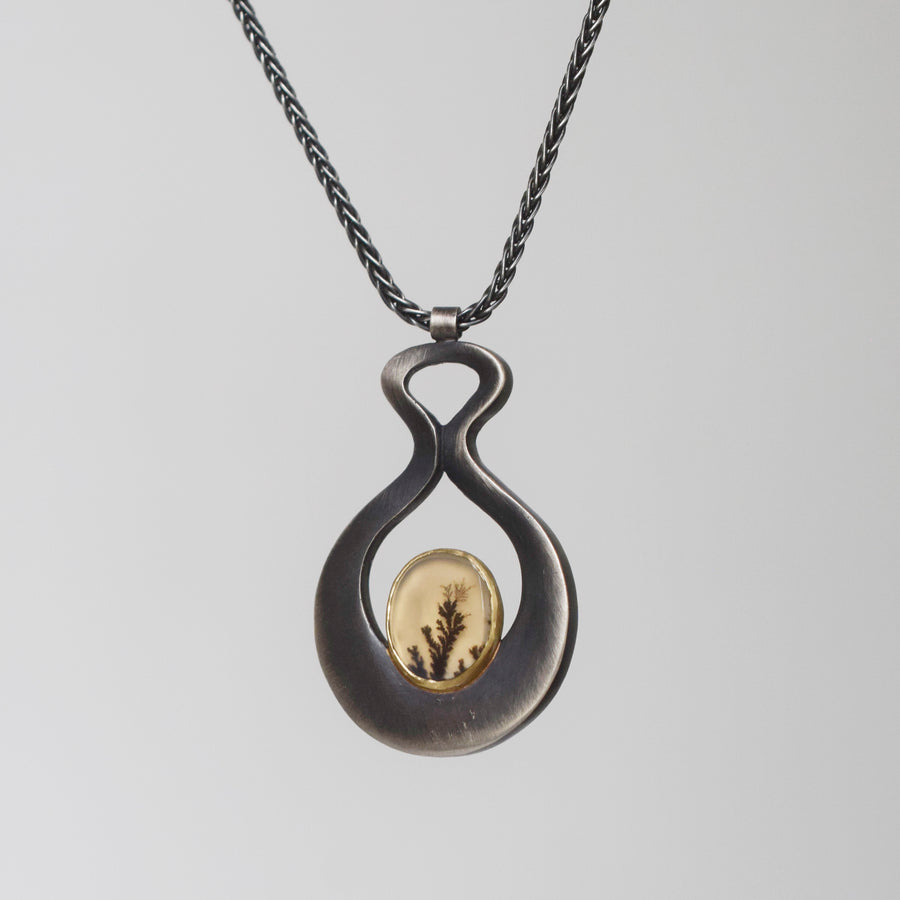 Small Venus Necklace with Oval Dendritic Agate