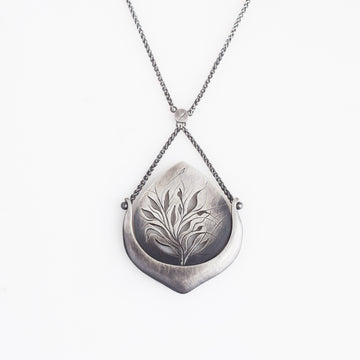 Grand Botany Necklace