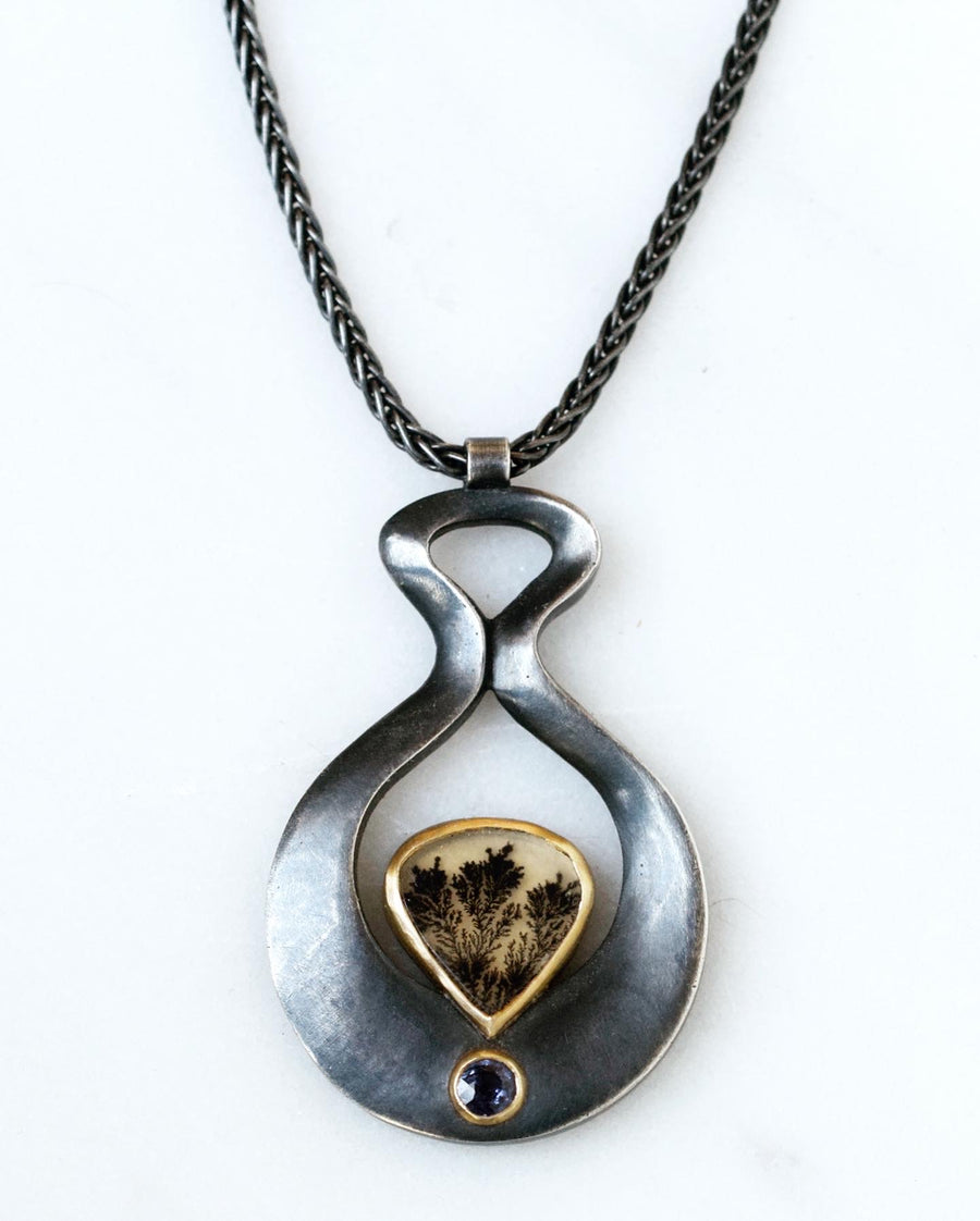 Dendritic Agate and Sapphire Little Venus Necklace