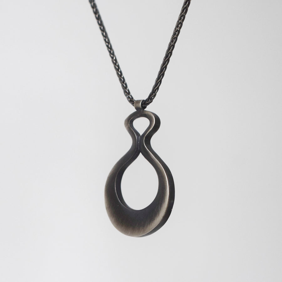 Small Venus Necklace