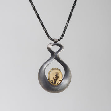 Small Venus Necklace with Oval Dendritic Agate