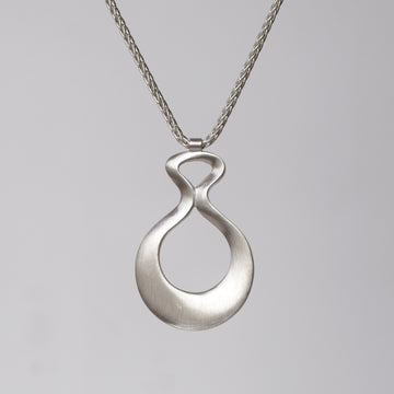Small Venus Necklace